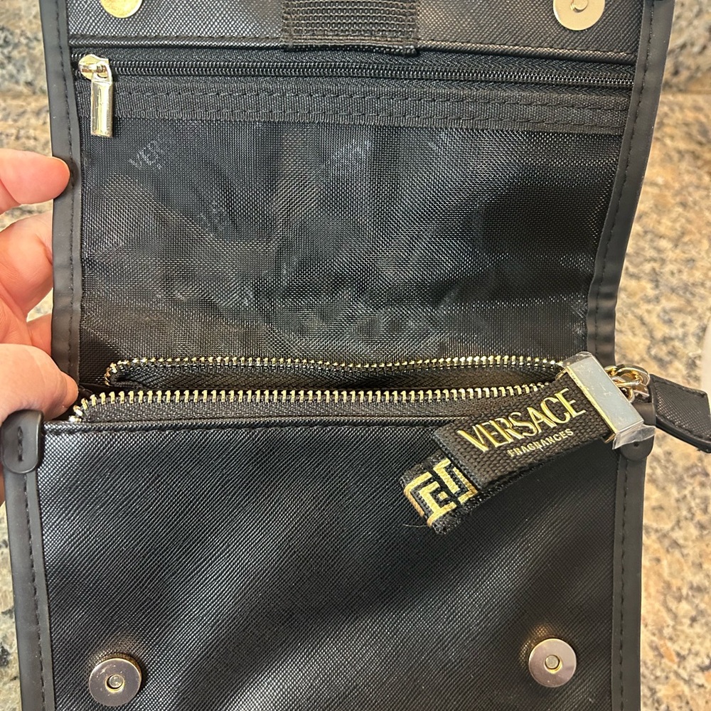 Versace Black and Gold Clutch/Makeup Bag NEW - Picture 4 of 5